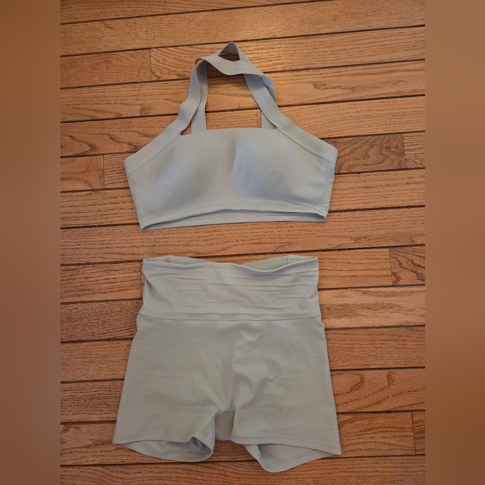 Victoria's Secret Soft Light Green Workout Set *Worn once*